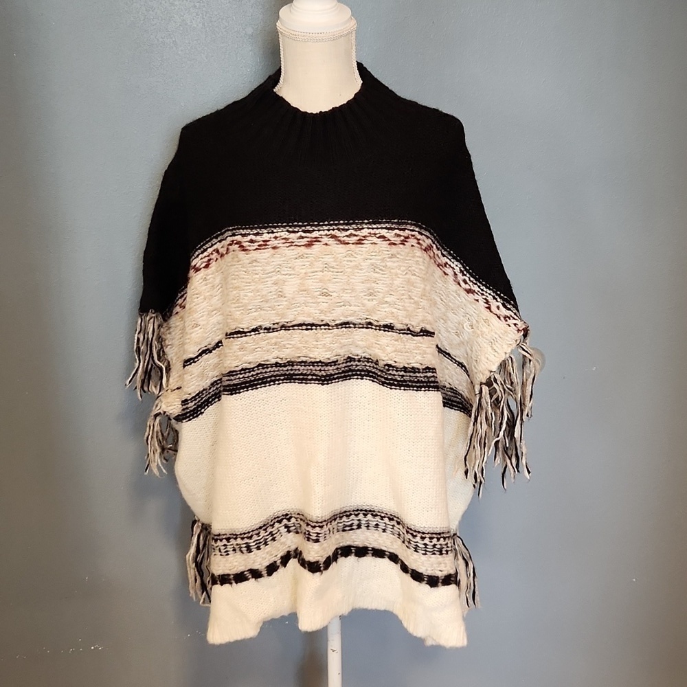 Ana Aztec wool blend fringe chuncky poncho